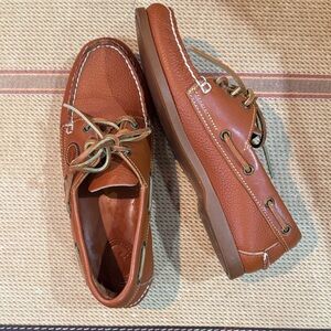 Dooney & Bourke Classic Brown Leather Boat Shoes practically New! Soft. Size 7